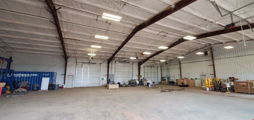 SALE: 8,000 SQ FT Shop on 4+ Acres