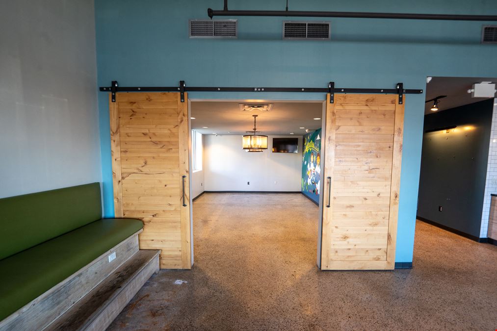 2nd Gen Retail F&B / Commissary Kitchen / Large Storage