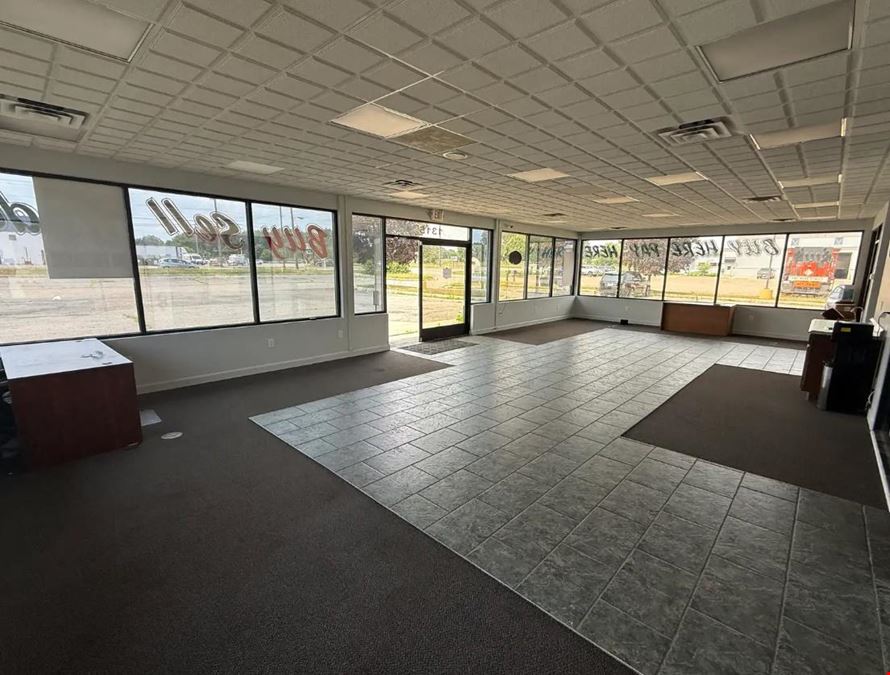 Auto Sales Facility with Separate Repair Building