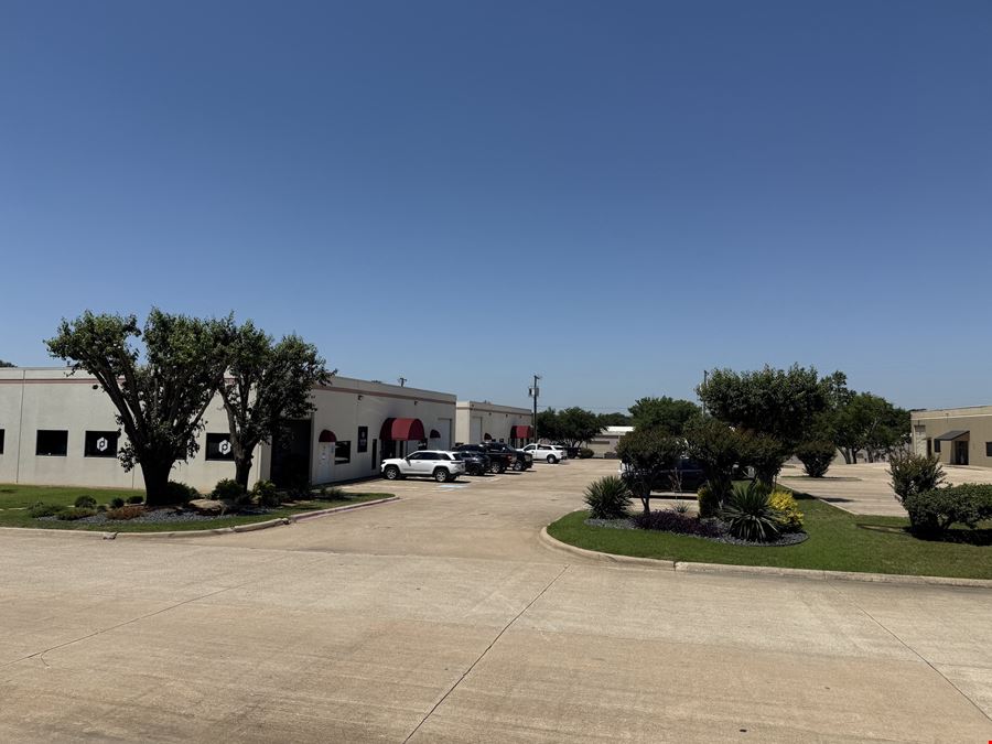 2812 Market Loop
