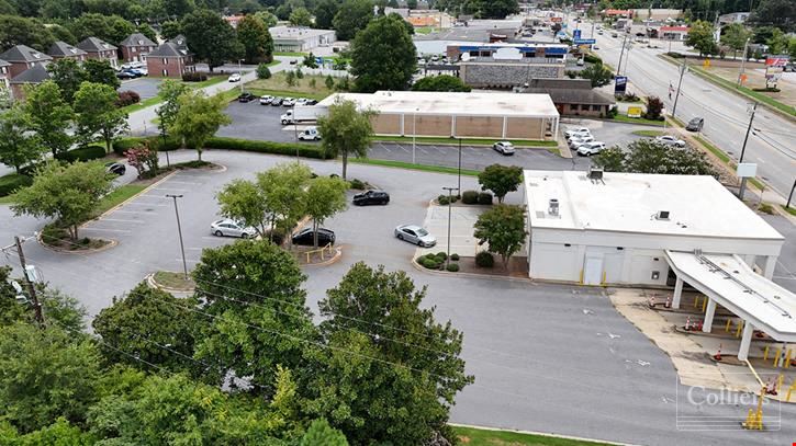 For Sale I Former Bank Building with Drive-thru lanes in Mauldin, SC