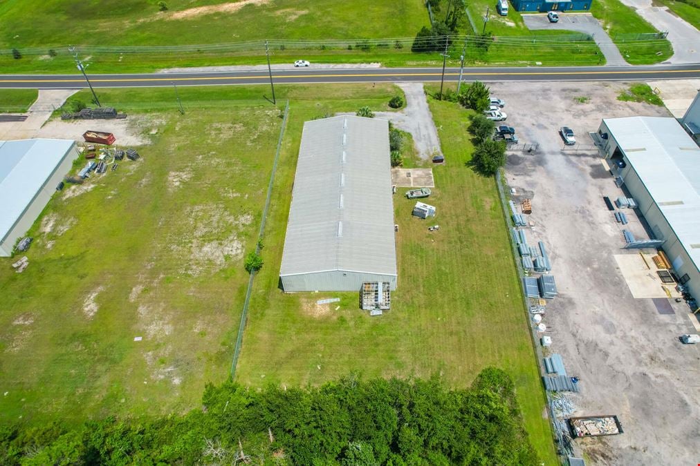 8,400 SF Office/Warehouse Convenient to US Hwy 231 - Bay Line Industrial