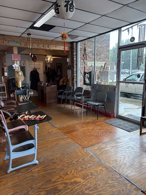 301 N Locust Ave