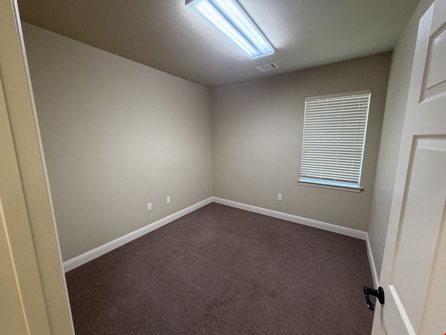 2217 Martin Dr