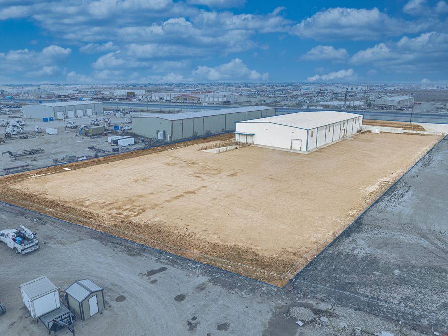 Dock & Grade-Level Loading Warehouse on I-20