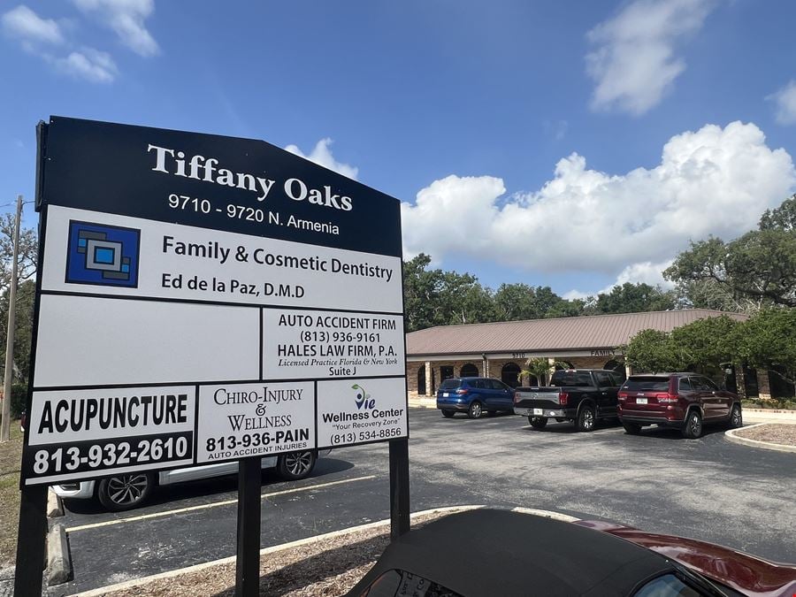 Tiffany Oaks Plaza