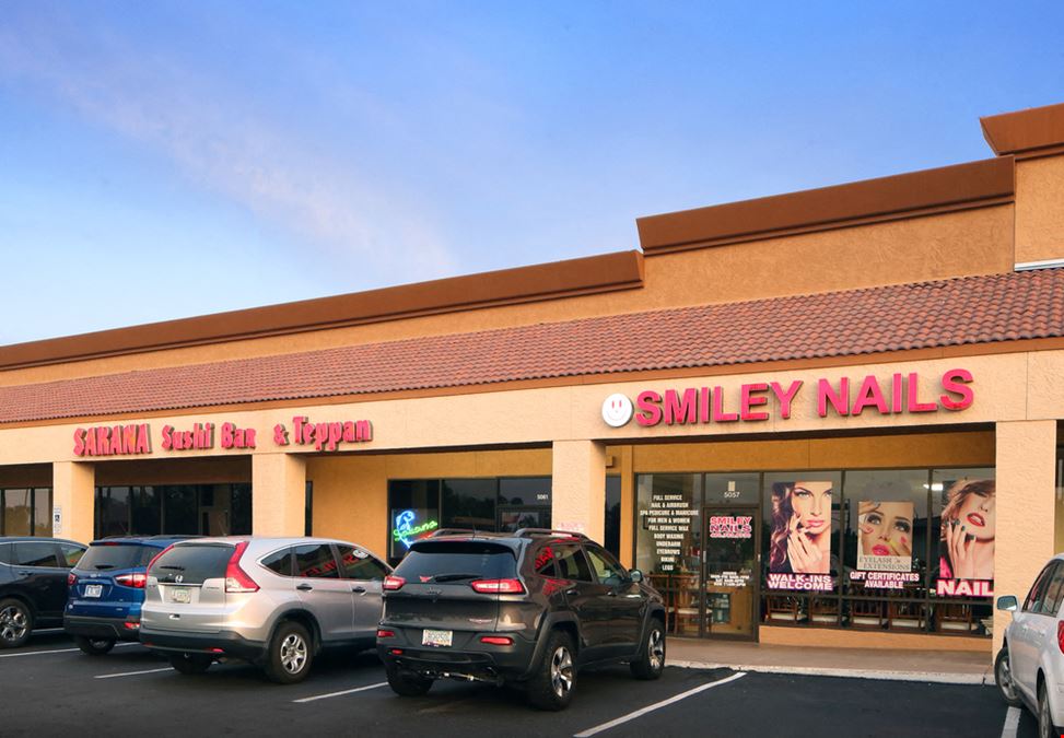 Ahwatukee Plaza