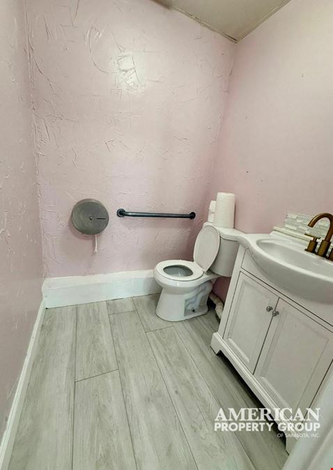 Village on Cortez Space w/ 499 sf +/-