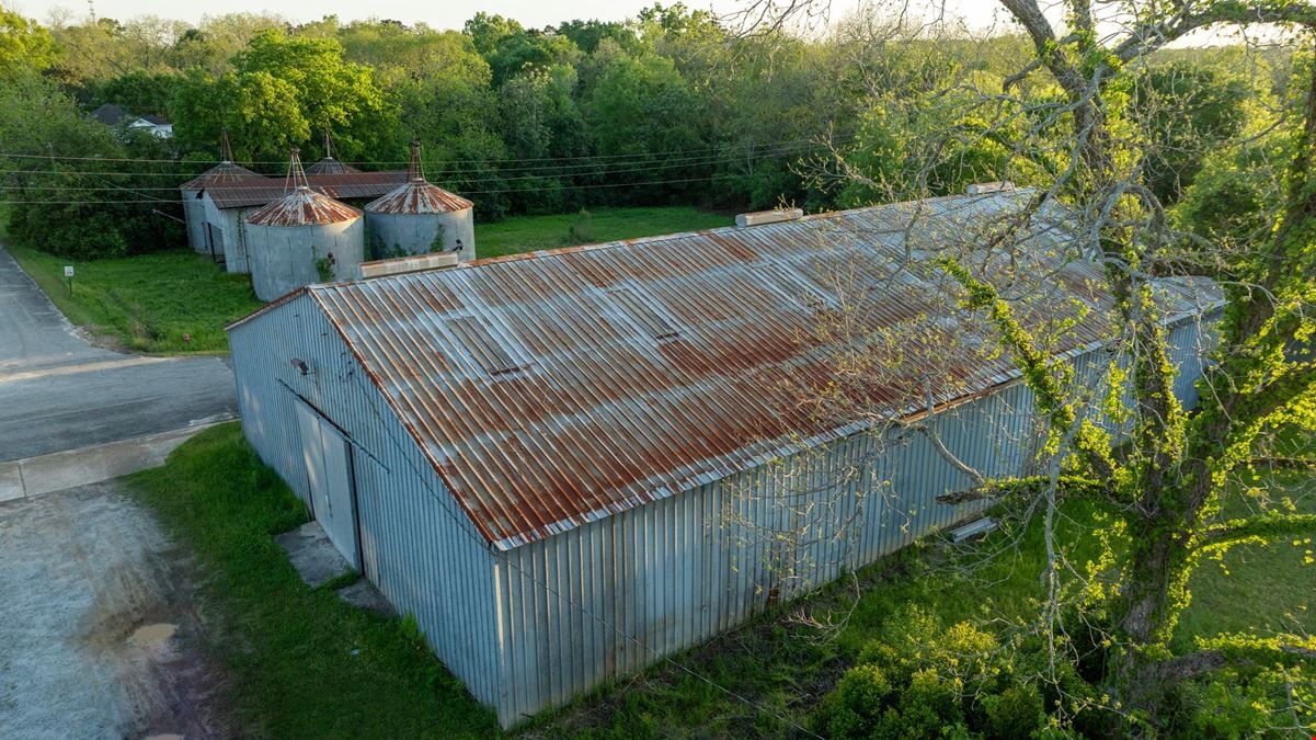 Leslie, Georgia - Cotton/Peanut Warehouses