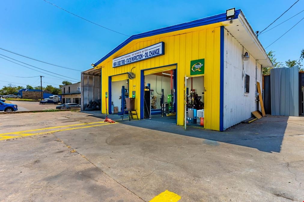 Retail for Sale in High Traffic Area