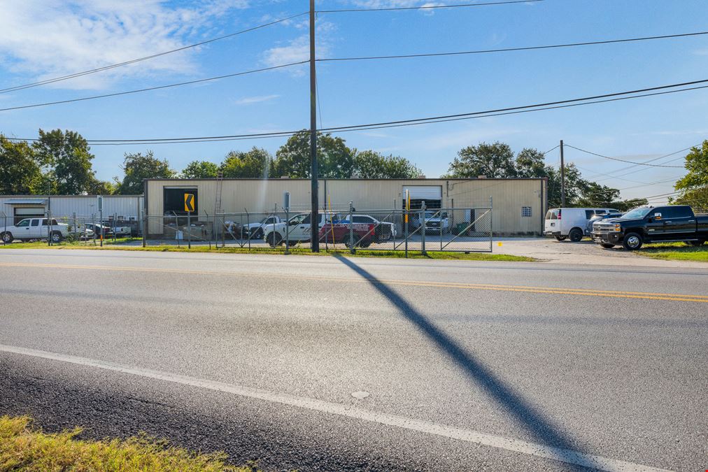 1809 Groesbeck St