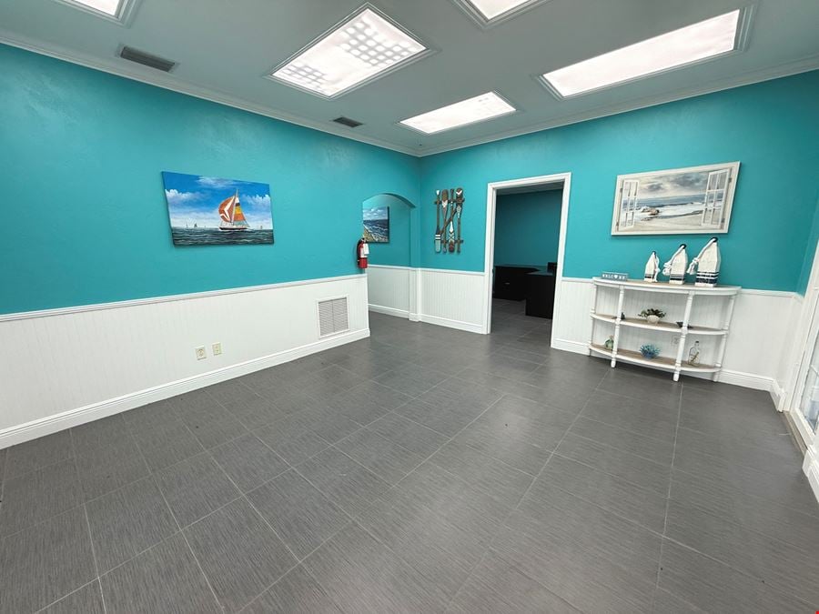1,232 SF Freestanding Office Building