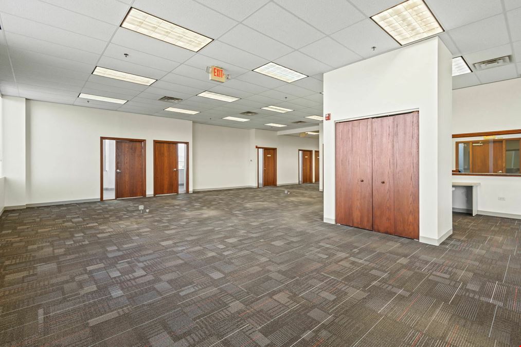 Executive Office Suites Available | Crown Centre