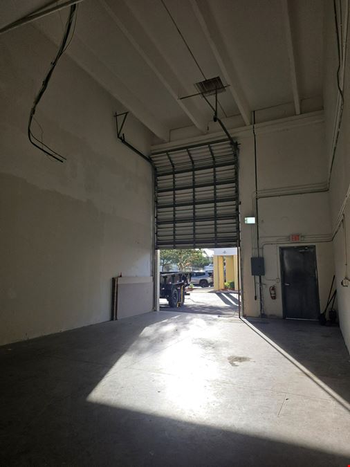 Contractor's Business Park: 1800sf Flex Condo for Sale