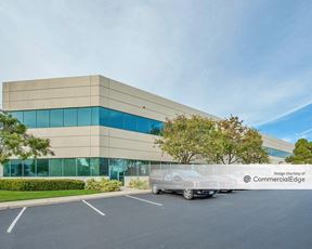 Gateway Crossing - 2 Corporate Drive