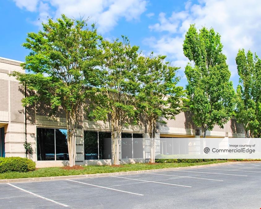 Franklin Oaks - Building 400