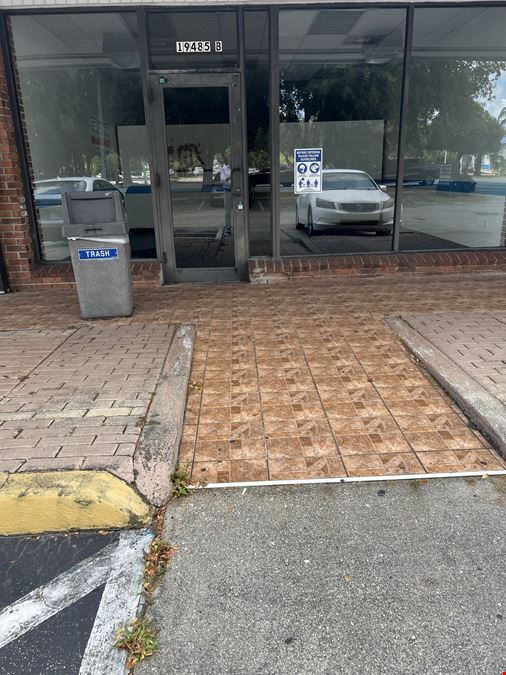 Prominent Retail Level Exposure on South Dixie Hwy
