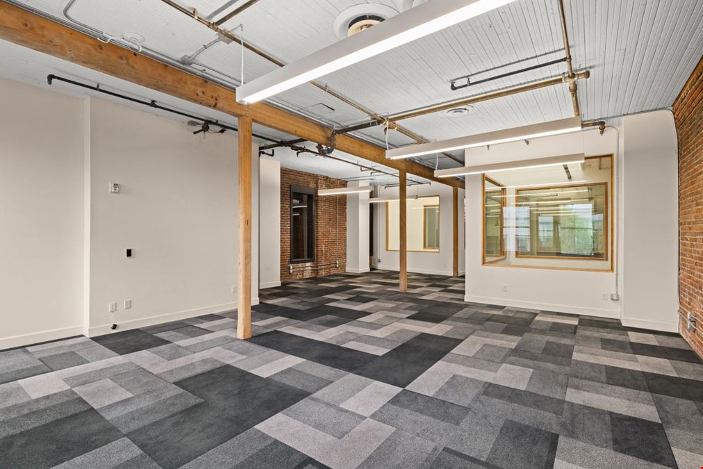The Loft at 827 SW 2nd Ave
