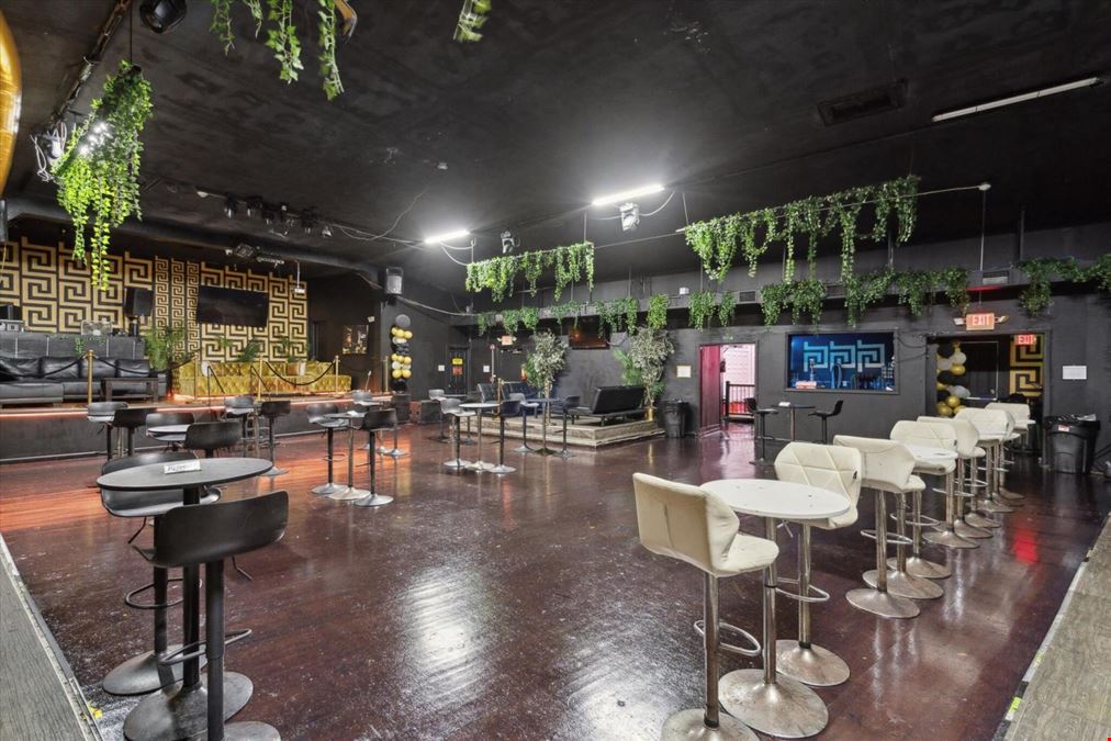 Cash-flowing Upscale Night Club | 11,000 SF