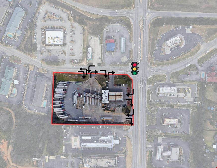 ±3.94 AC Signalized Corner