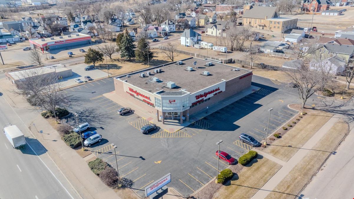 Retail in Clinton