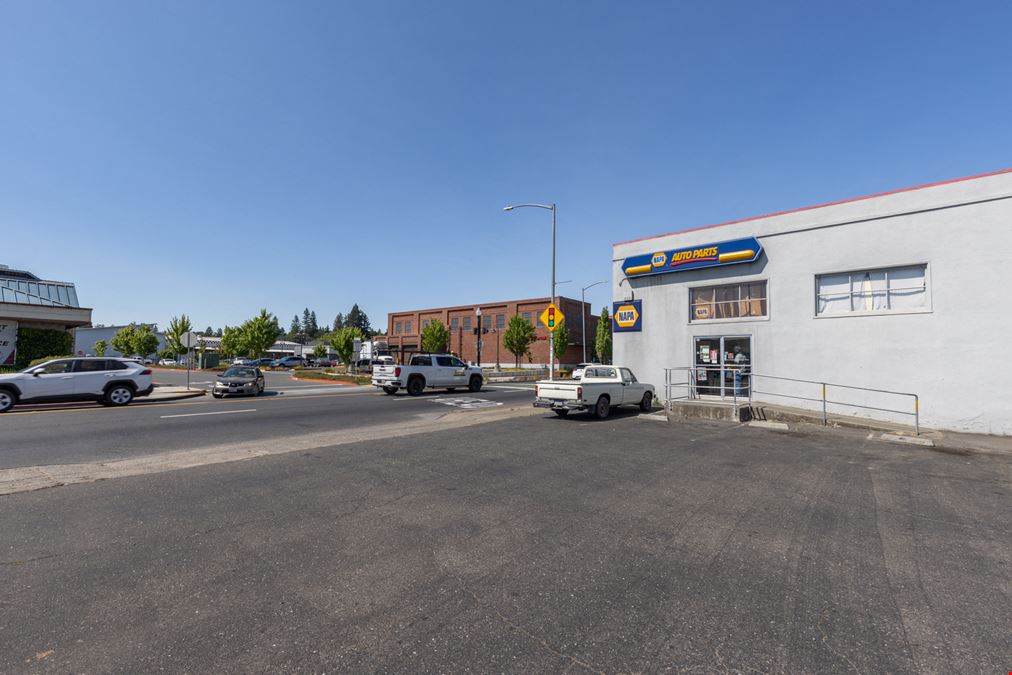 Retail Building in Downtown Sebastopol