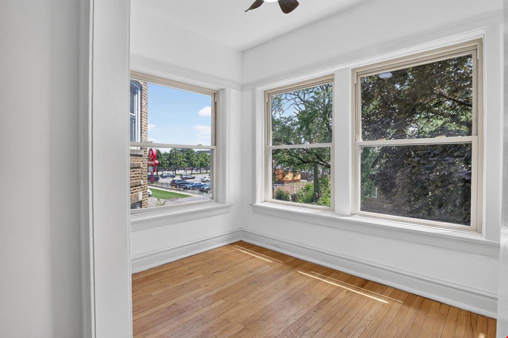 1528 E 74TH PL | 6 Unit Multifamily