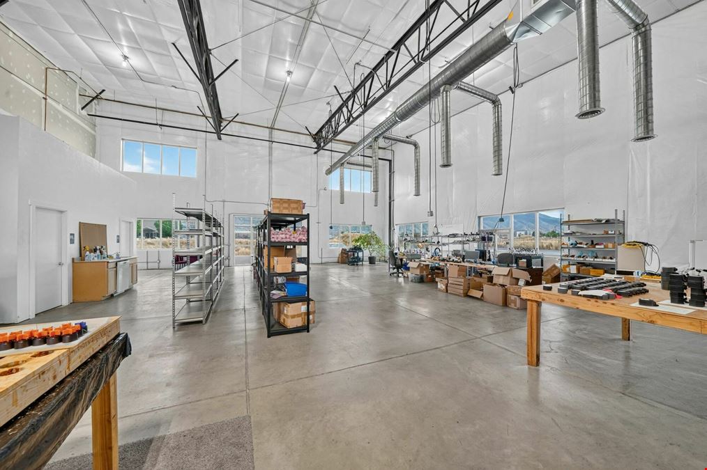 79 W 3100 N - Units A & C For Lease