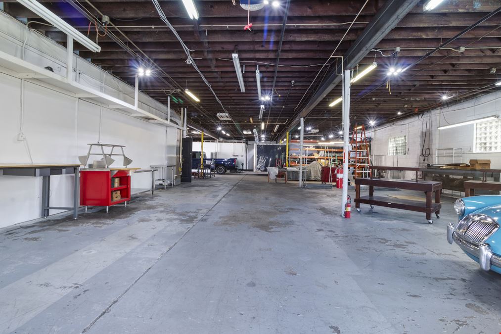 +/- 8,500 SF Freestanding Industrial Warehouse