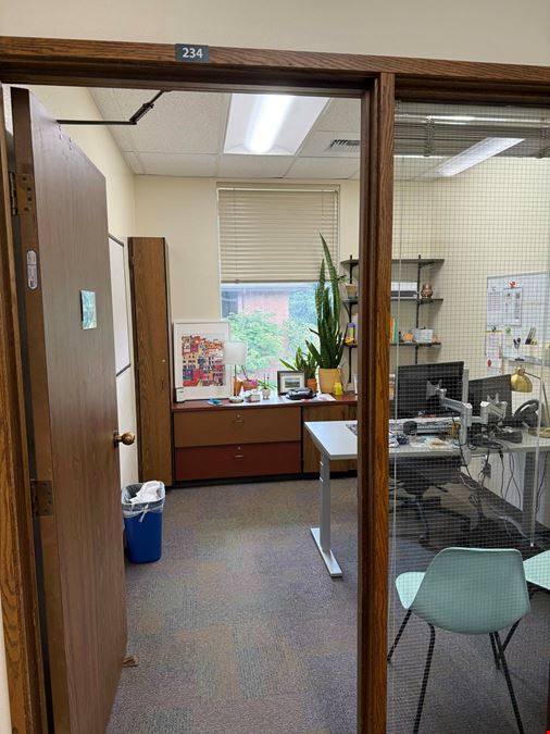 Affordable Clackamas Office Space