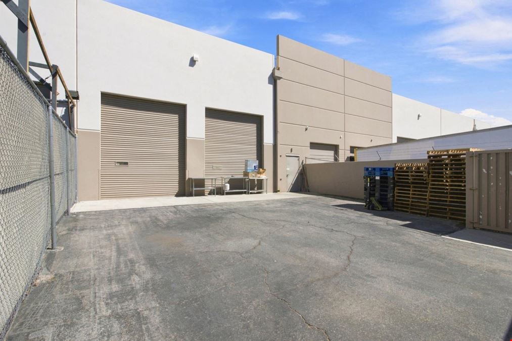 Runway Center | 10,000 SF Industrial Sublease | Suites G-H
