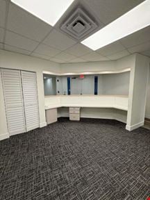 Presidential Circle Office Plaza