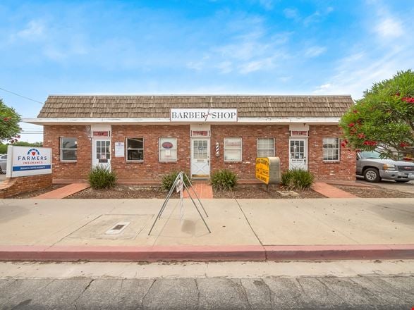 Preview of Retail space for Rent at 714 N 11th Ave