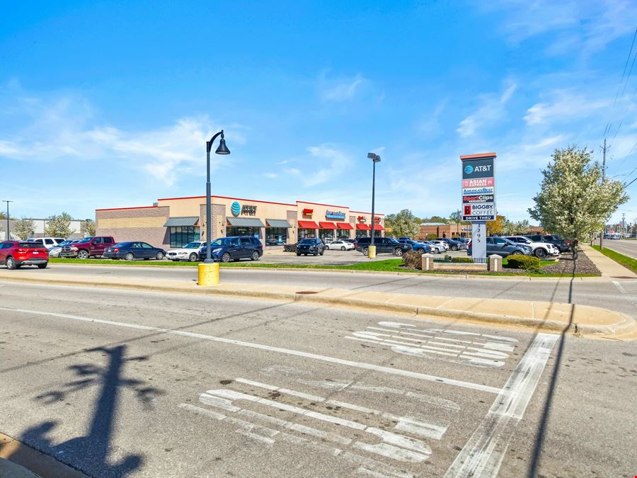 Walmart Outparcel - 100% Occupied Retail Center