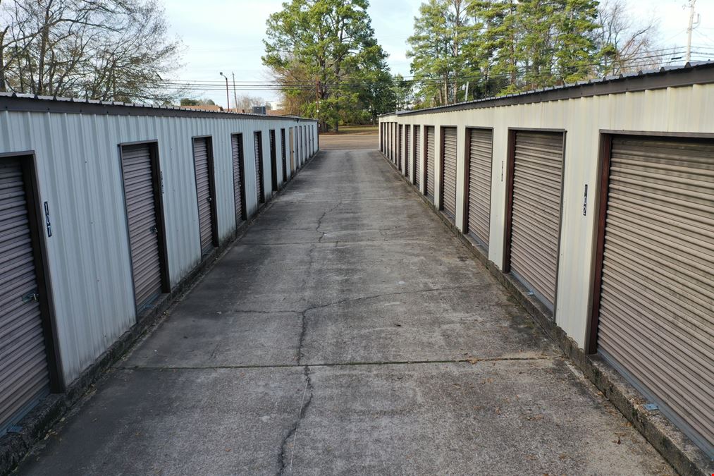 Brookhaven Mini Storages