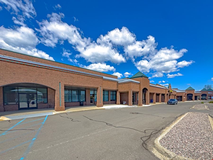 Oxford Mills Shopping Center | 1350-1530 SOUTH LAPEER ROAD | OXFORD, MI​