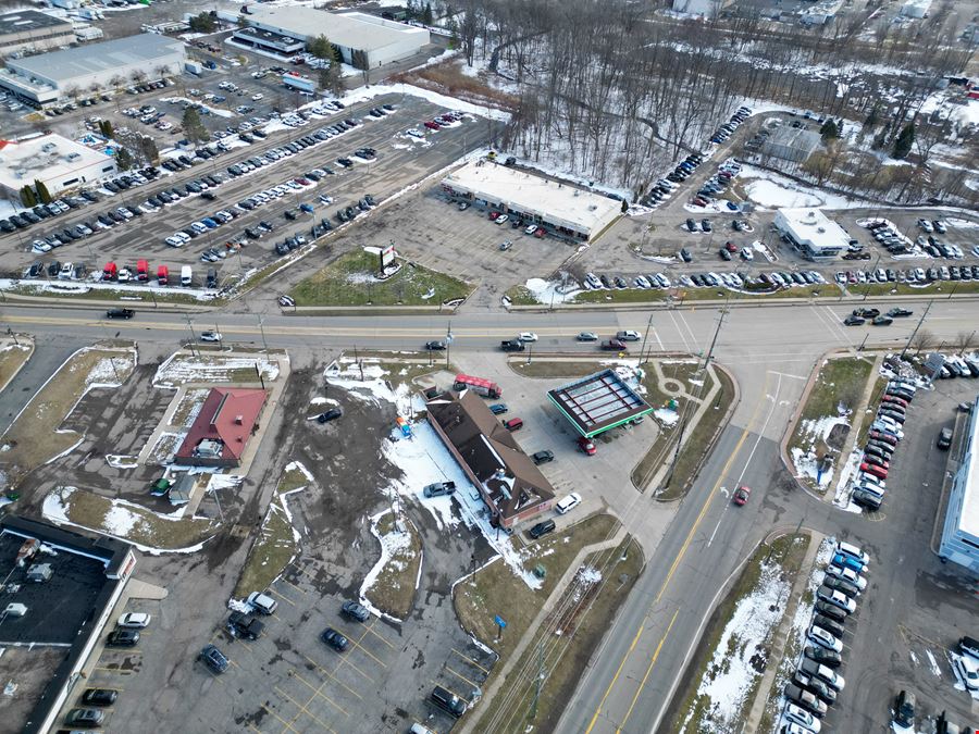 Walled Lake Plaza