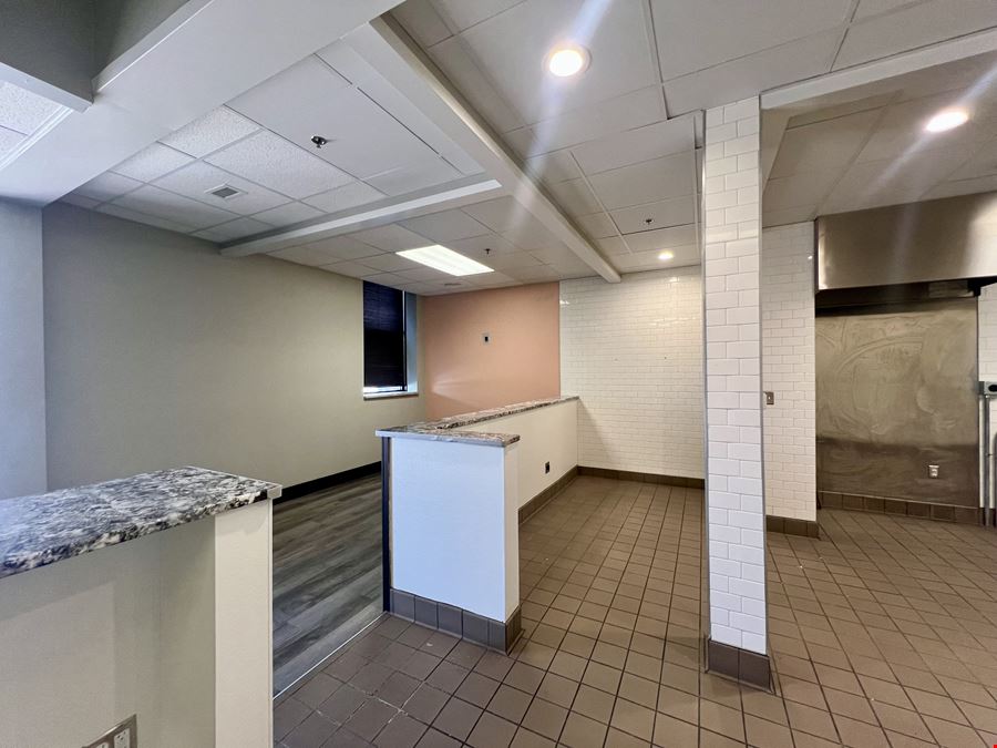 530 N Riverfront Dr