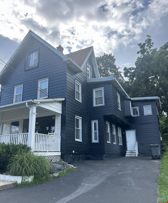 1029 Lancaster Ave
