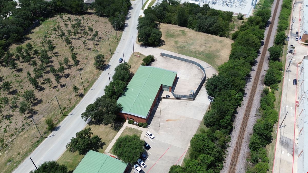 1075 Chisolm Trail