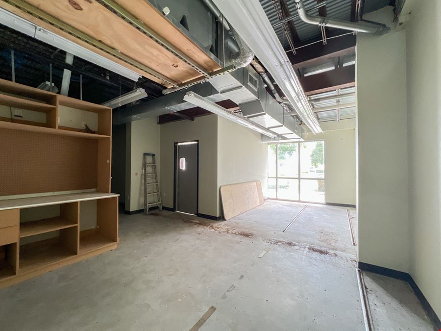 Street-level Retail Suite Fronting Popular Veterans Blvd