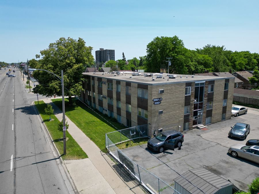 Plymouth Green Apartments