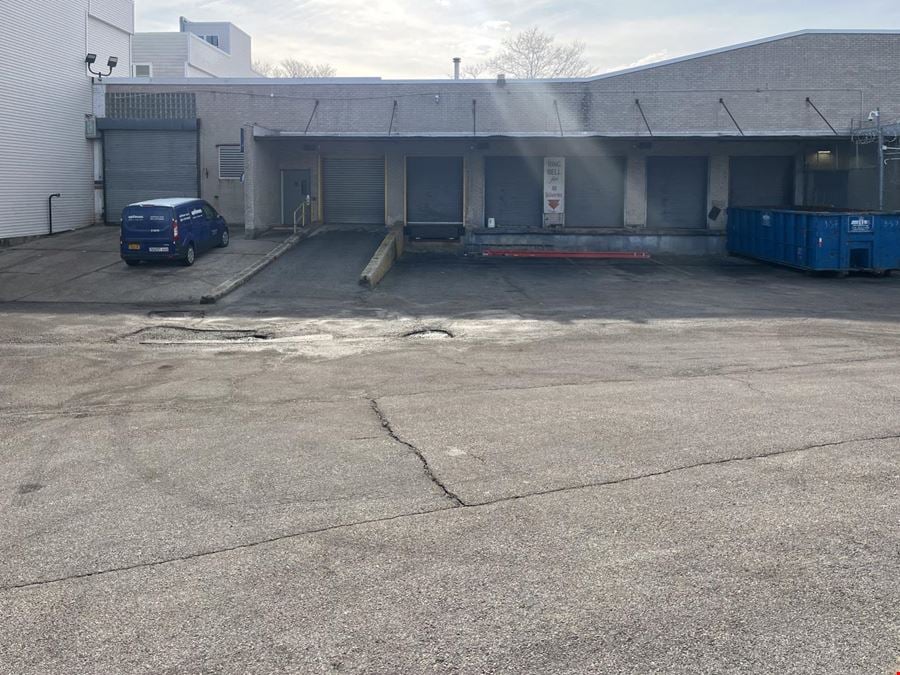 1095 E 45th Street