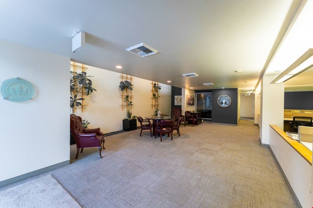 434 E Broadway