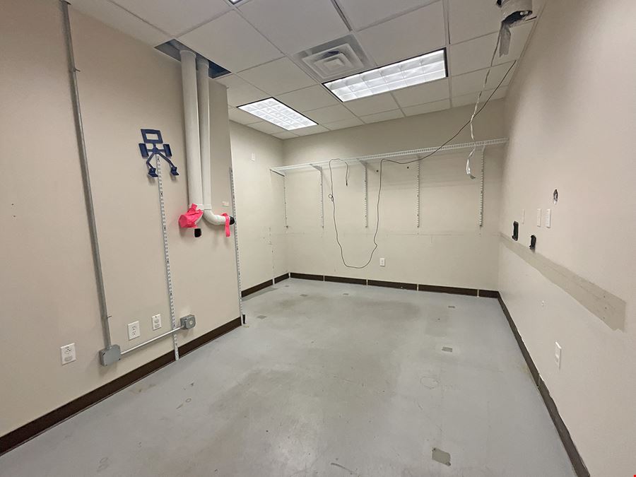 Office & Lab Condos