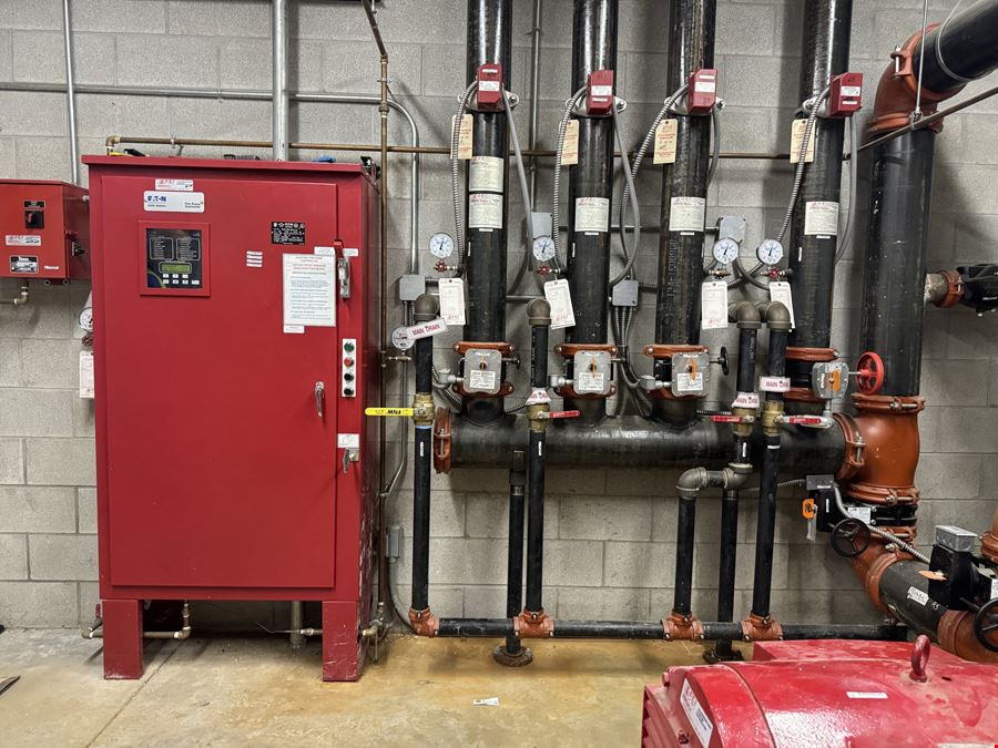 Fort Wayne 129,600 SF 3616 Independence Dr., Fort Wayne, IN