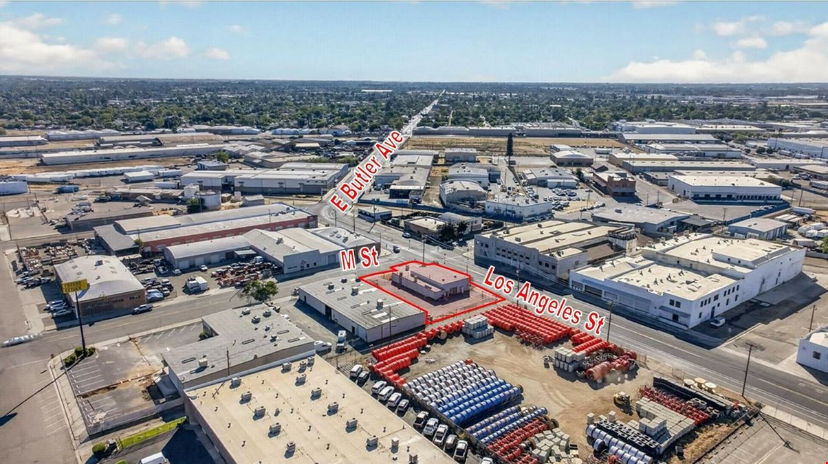 ±4,364 SF Freestanding Industrial Building + Large Yard Area - CA-41 Exposure