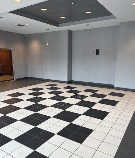 104 Commercial Avenue