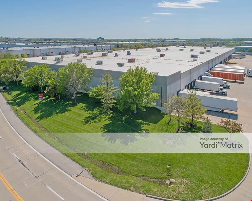 Corporate Woods Trade Center 1