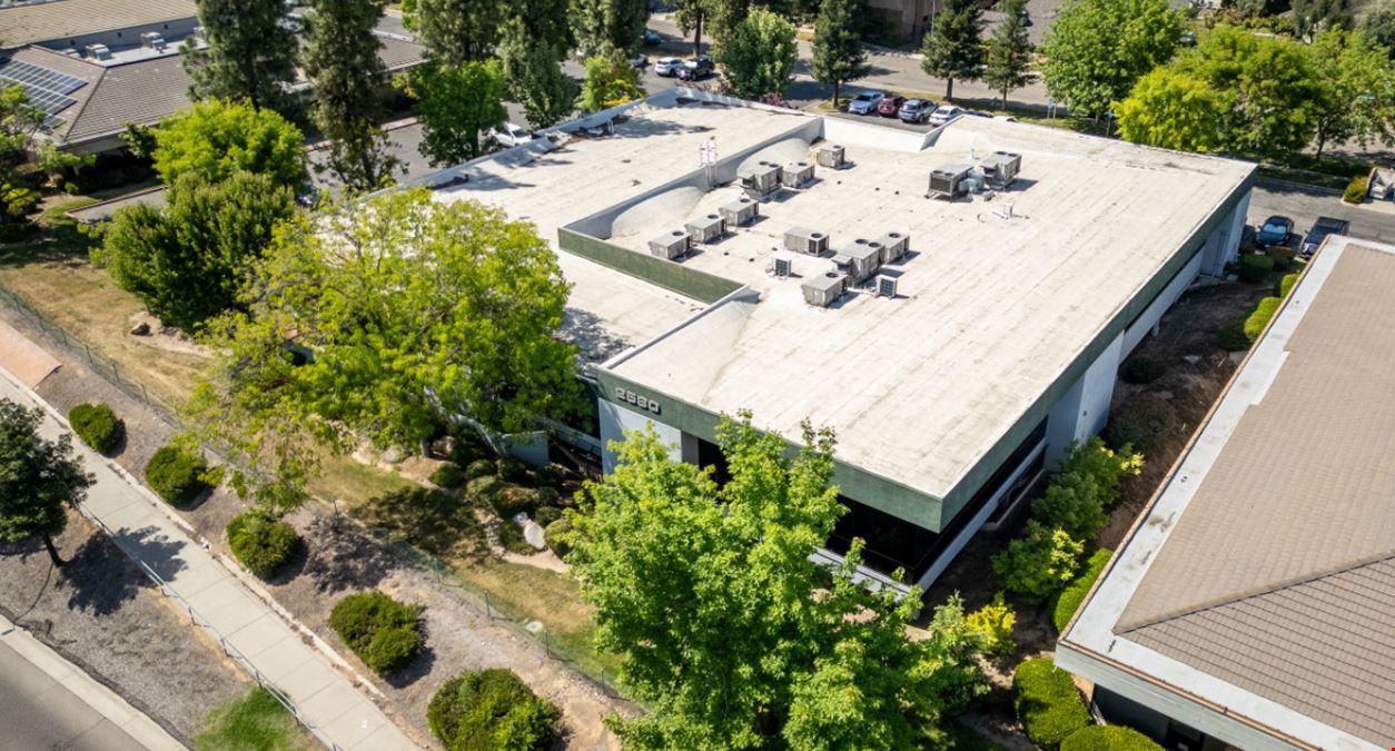 2580 W. Shaw Lane